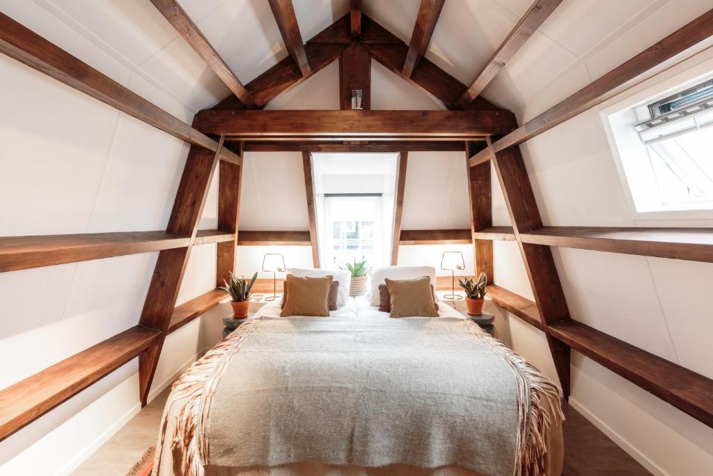 Hotel Dwars - Rooms and Amenities
