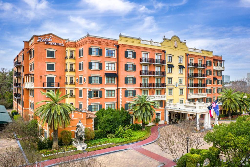 Hotel Granduca Houston - Accommodations