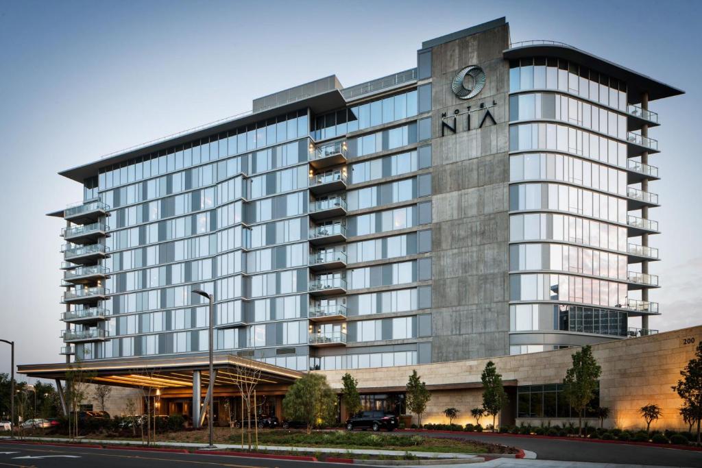 Hotel Nia, Autograph Collection - Key Amenities
