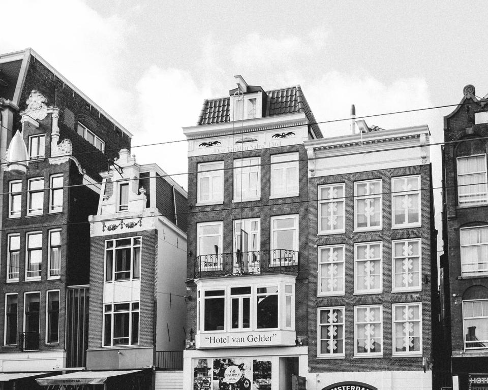 Hotel Van Gelder - Location and Accessibility