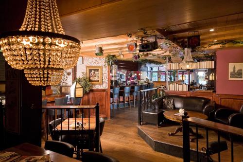 Hotel Verhoeven - Location and Accessibility