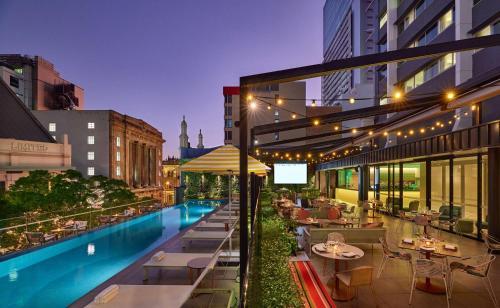Hyatt Regency Brisbane - Location and Accessibility