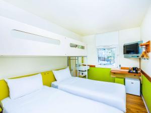 Ibis Budget Canberra - Room Types and Features