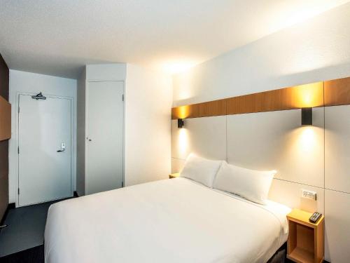 Ibis Budget - Enfield - Room Types and Amenities