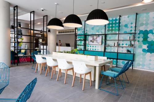 Ibis Styles East Perth - Amenities and Services