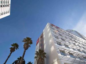 Ibis Sydney Olympic Park - Room Types and Amenities