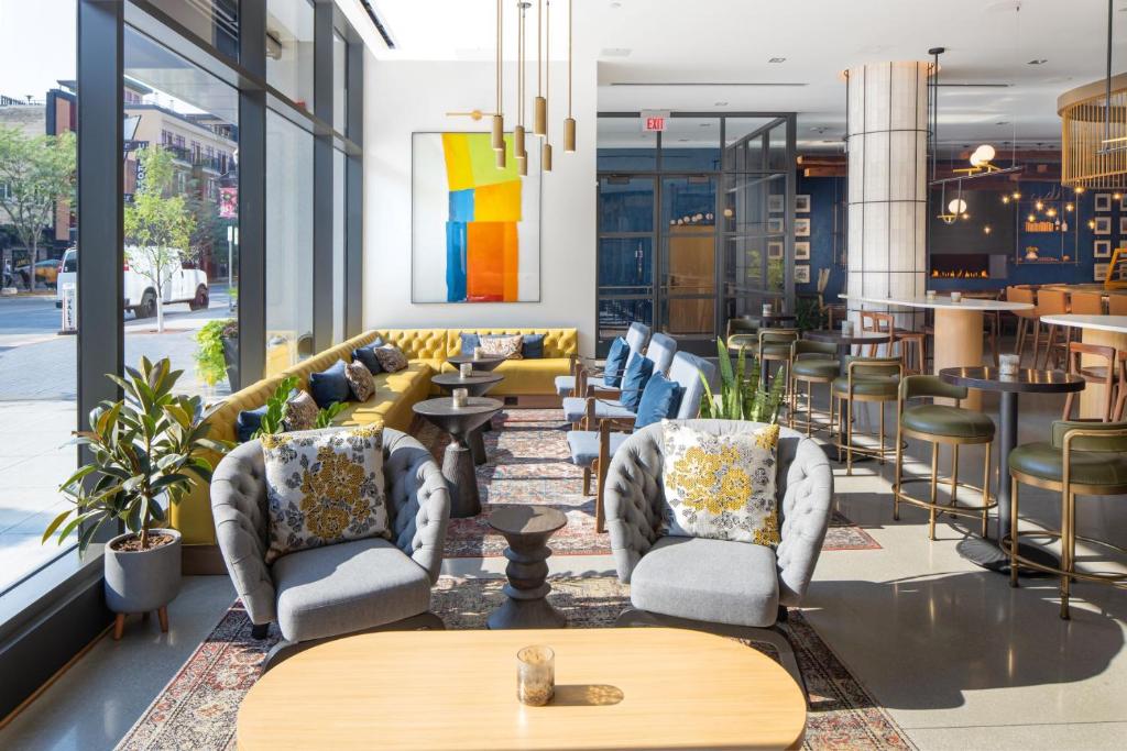 Jasper Hotel - Accommodations and Amenities