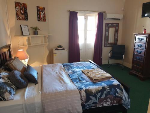 Junction Hotel Moora - Location and Accessibility