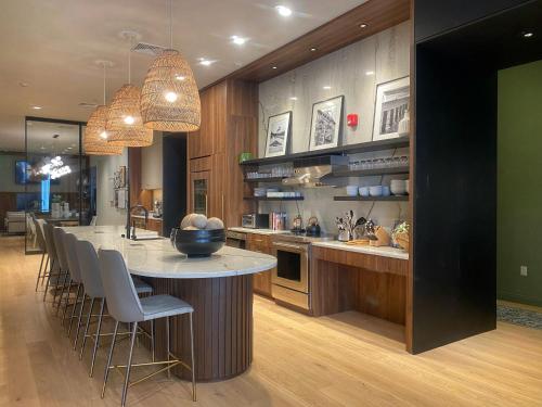 Kinn Guesthouse Downtown - Room Types and Accommodations