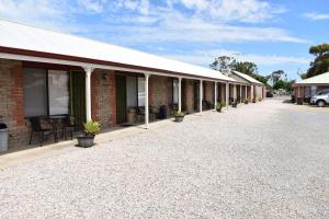 Lake Albert Motel - Guest Experience