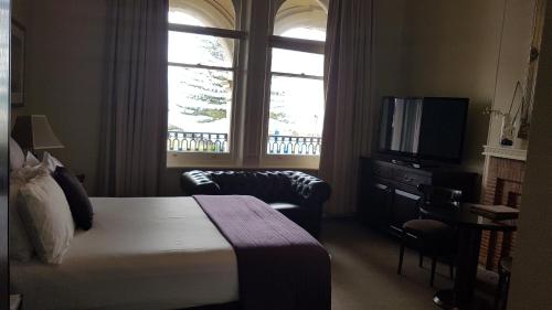 Largs Pier Hotel - Accommodation Options