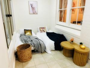 Lurline Lodge - Accommodation Details