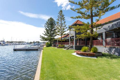 Mariners Cove at Paynesville - Convenient Location and Accessibility