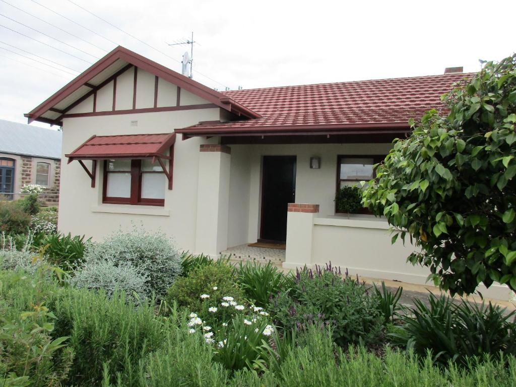 Mataro Cottage Review