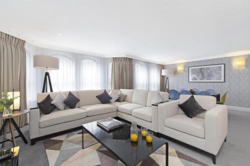 Mayfair House - Accommodation Offerings