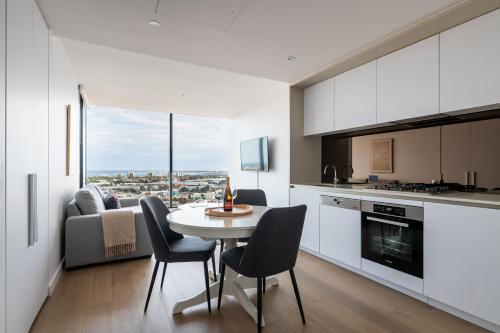 Melbourne Corporate Stays - Docklands Waterfront - Accommodation Options