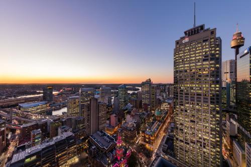 Meriton Suites Pitt Street, Sydney - Accommodations and Amenities