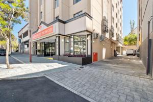 Metro Hotel Perth City - Facilities and Amenities