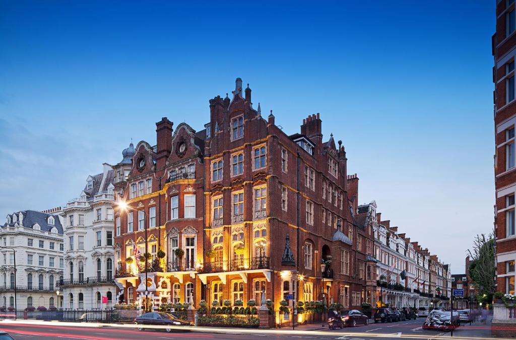 Milestone Hotel Kensington Review