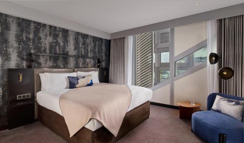 Montcalm East, Autograph Collection - Facilities and Amenities