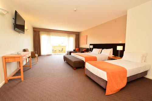 Mornington Hotel - Amenities