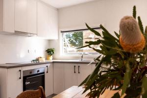 Motel On Becker - Room Types and Amenities