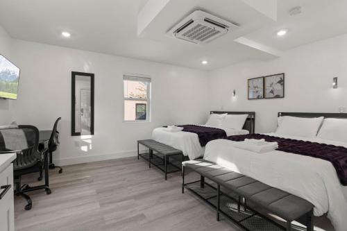 New Season Royals, Airport West - Accommodation Details