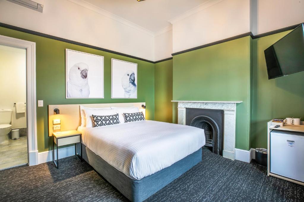 Nightcap at Exeter Hotel - Guest Experiences