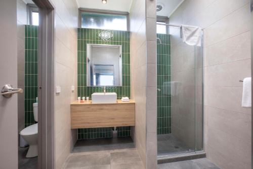 Nightcap at Ferntree Gully Hotel Motel - Room Amenities and Layouts
