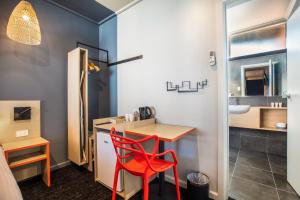 Nightcap at Monash Hotel - Accommodation Features