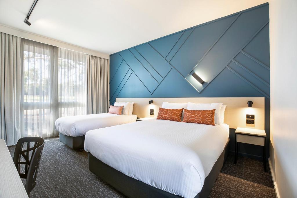 Nightcap at Sandown Park Hotel Review