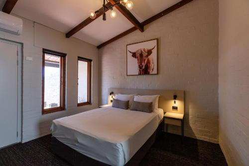 Nightcap at Wintersun Hotel - Facilities and Amenities