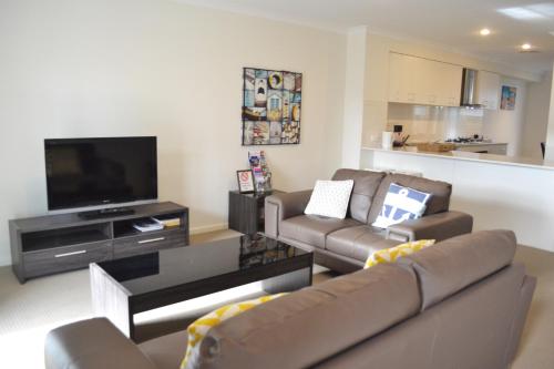 North Coogee Beach House - Accommodation Details