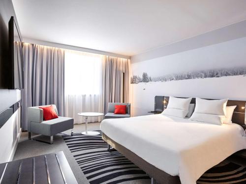 Novotel London Bridge - Location and Accessibility