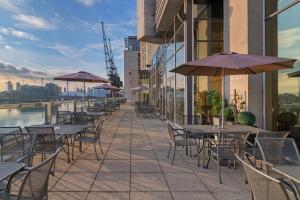 Novotel London Excel - Room Features and Amenities