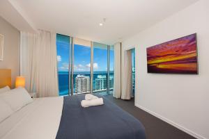 Number 1 H Residences - WiFi, Parking & More by Gold Coast Holidays - Accommodation Features