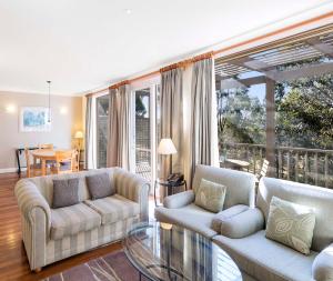 Oaks Cypress Lakes Resort - Accommodation Options and Amenities