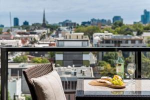 Oaks Melbourne South Yarra Suites - Accommodation Features
