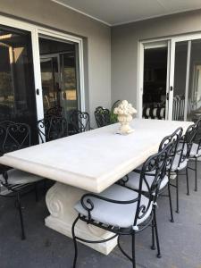 ON Keppies – BnB – Family Farm & Wedding Guest Accommodation Paterson NSW Review - Accommodation Types