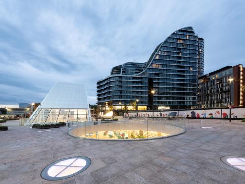 One Global Resorts Green Square - Location and Proximity