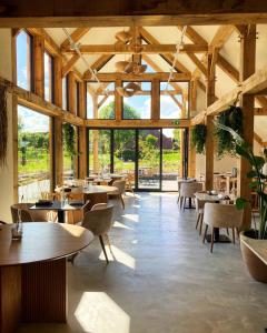 Op Oost Boutique Hotel & Restaurant the Cooking Atelier - Accommodation Offerings