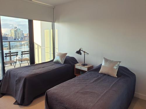 Orange Stay at Collins Wharf Review - Accommodation Options