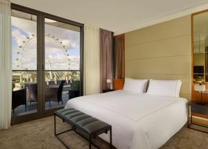 Park Plaza County Hall London - Location and Accessibility