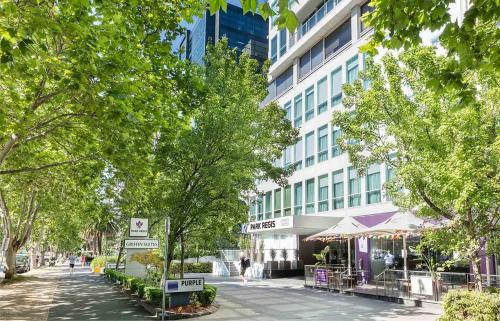Park Regis Griffin Suites - Accommodation Details