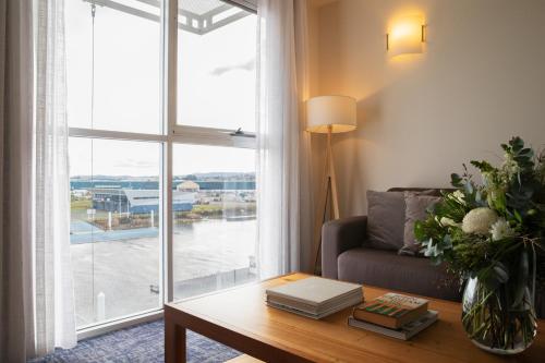Peppers Seaport Hotel - Location and Accessibility