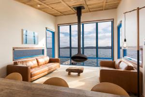 Picnic Island - Accommodation and Facilities