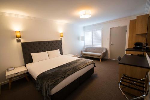 Quays Hotel - Guest Ratings and Feedback