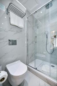Queens Park Premier London Hyde Park - Hotel Facilities and Amenities