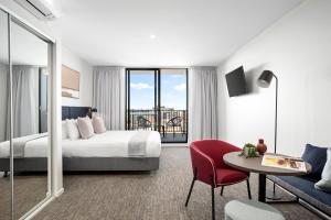 Quest Preston - Guest Ratings and Experiences