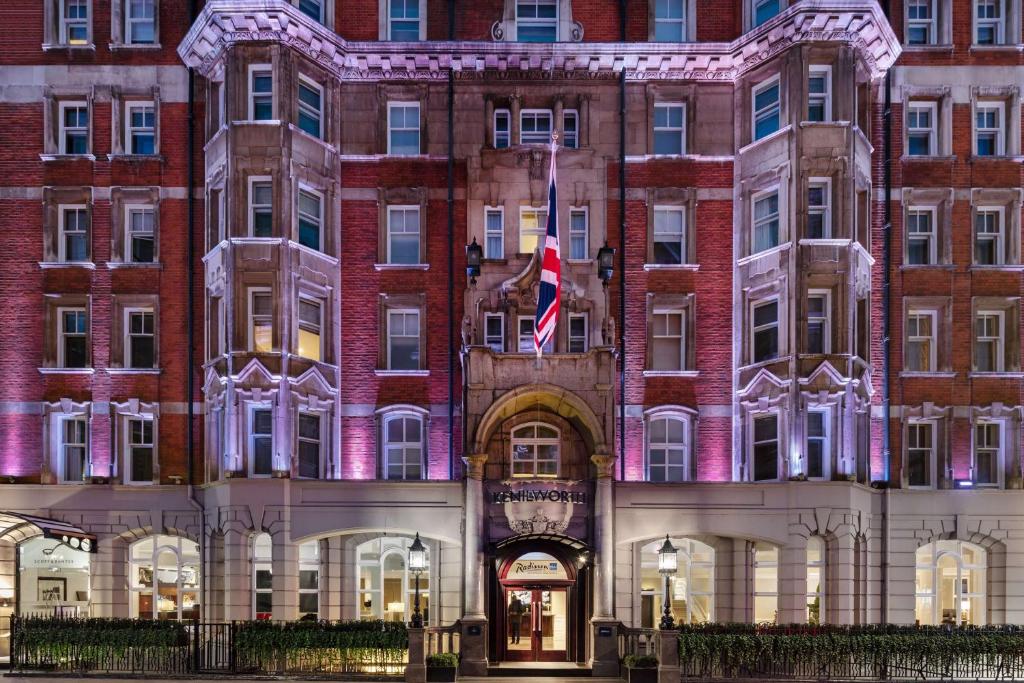 Radisson Blu Hotel, London Tottenham Court Road – Formerly Kenilworth Review